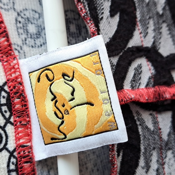 Hand Jive wear art size S handmade in Indiana black and red abstract tunic - Picture 2 of 8